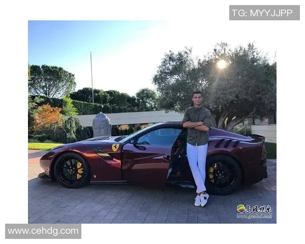 足球明星时尚生活瞬间分享帅照集锦尽显魅力与风采 足球明星时尚生活瞬间分享帅照集锦尽显魅力与风采